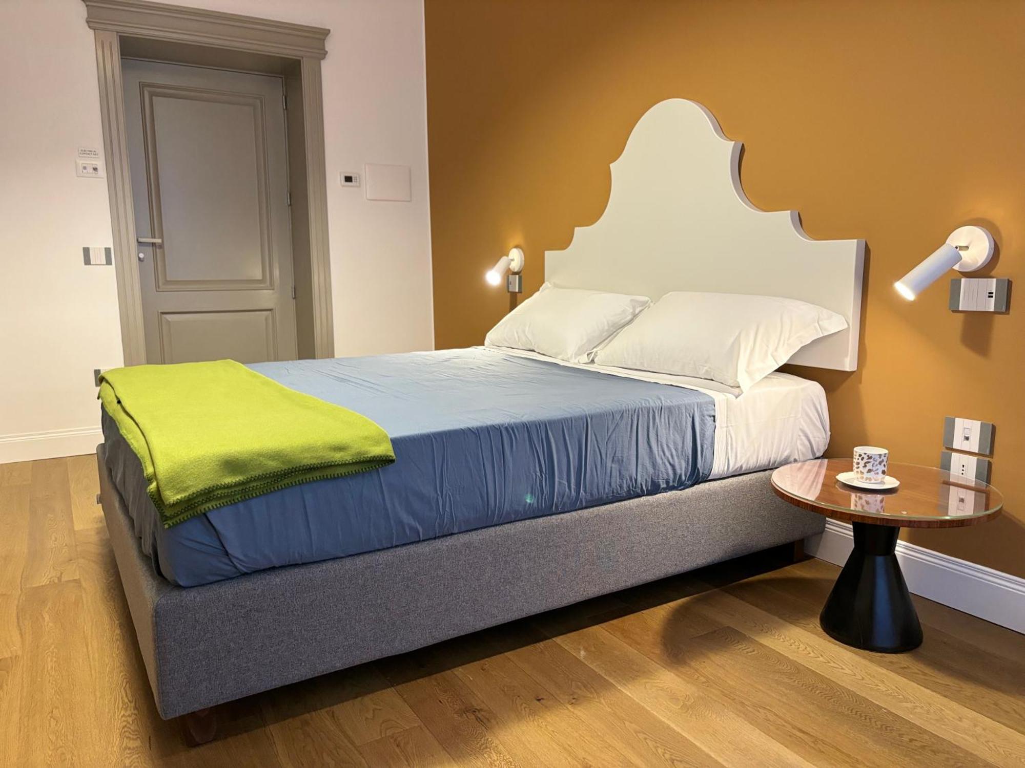 Il Mastio Guesthouse نابولي المظهر الخارجي الصورة