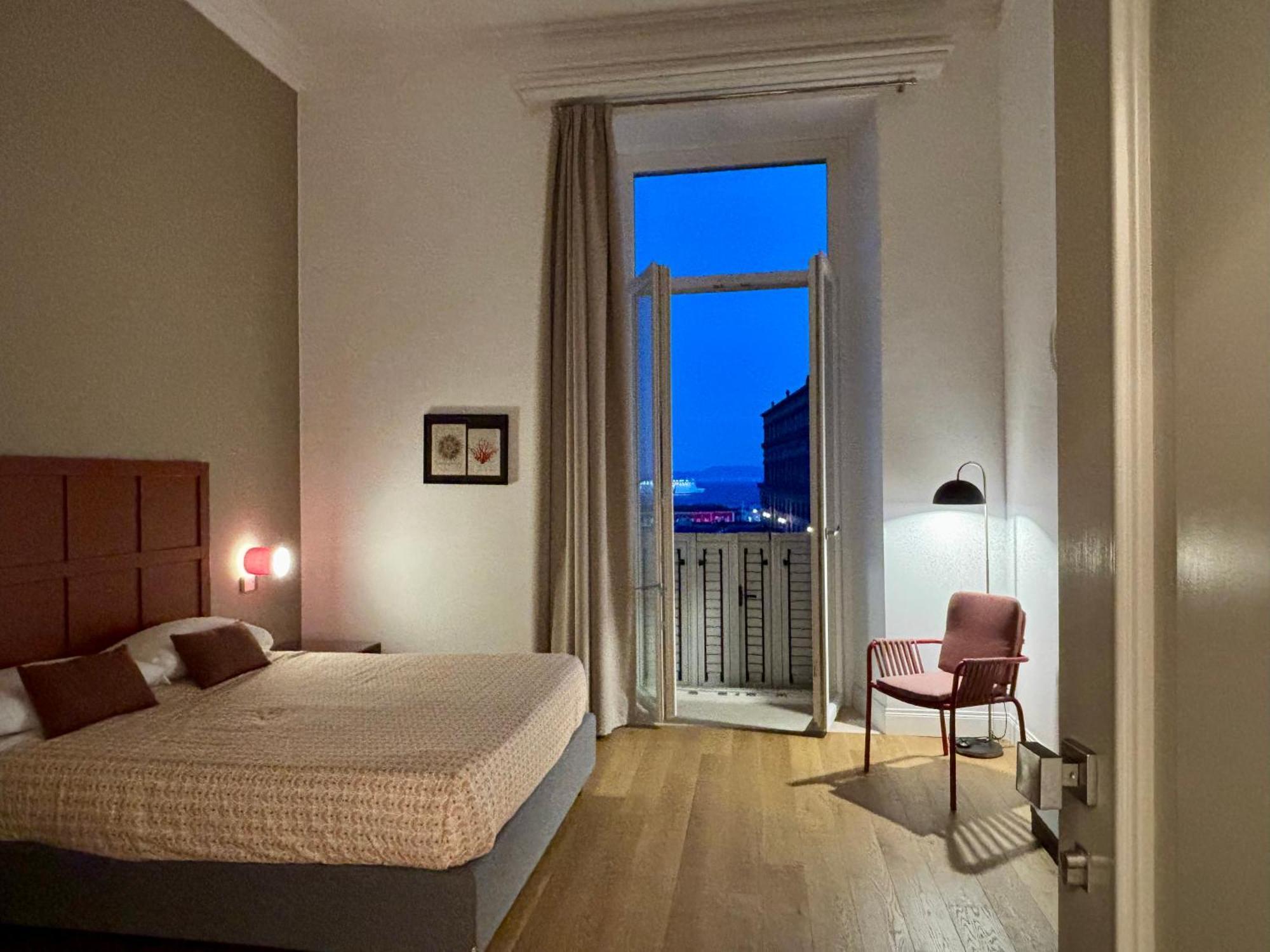 Il Mastio Guesthouse نابولي المظهر الخارجي الصورة